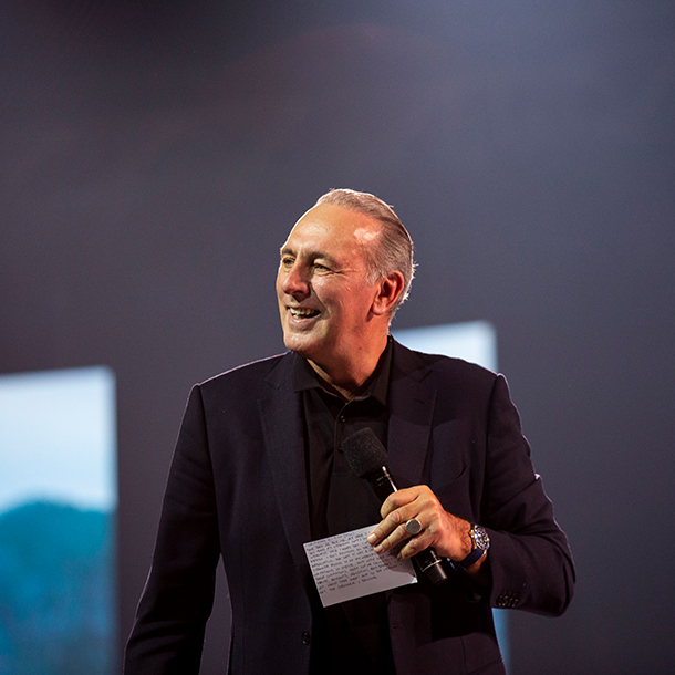 (English) Brian Houston - The Power of Weakness