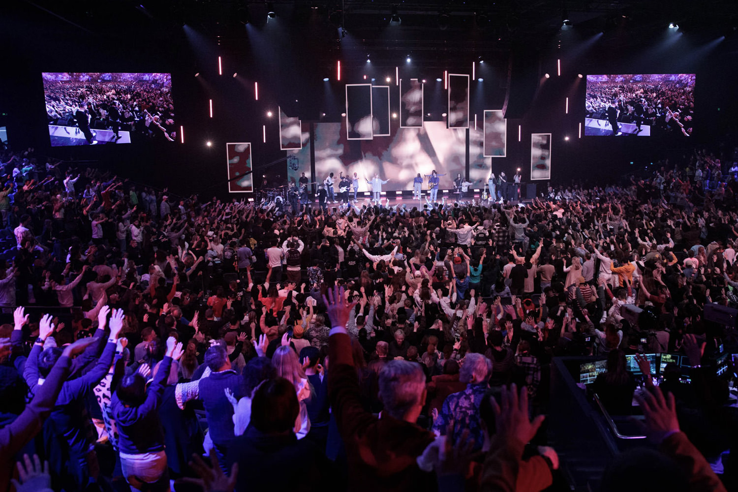 Hillsong Conference 2022 in 100 Photos | Collected